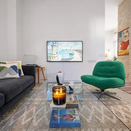 Walk - 20 Min - Beautiful Private Patio * バレンシア